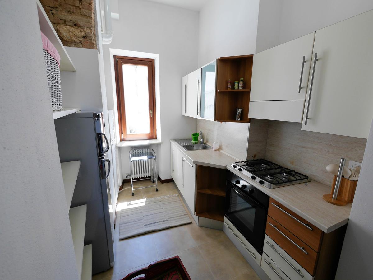 Ampio Bilocale Arredato In Affitto In Centro A Verona Bilo Teatro Romano