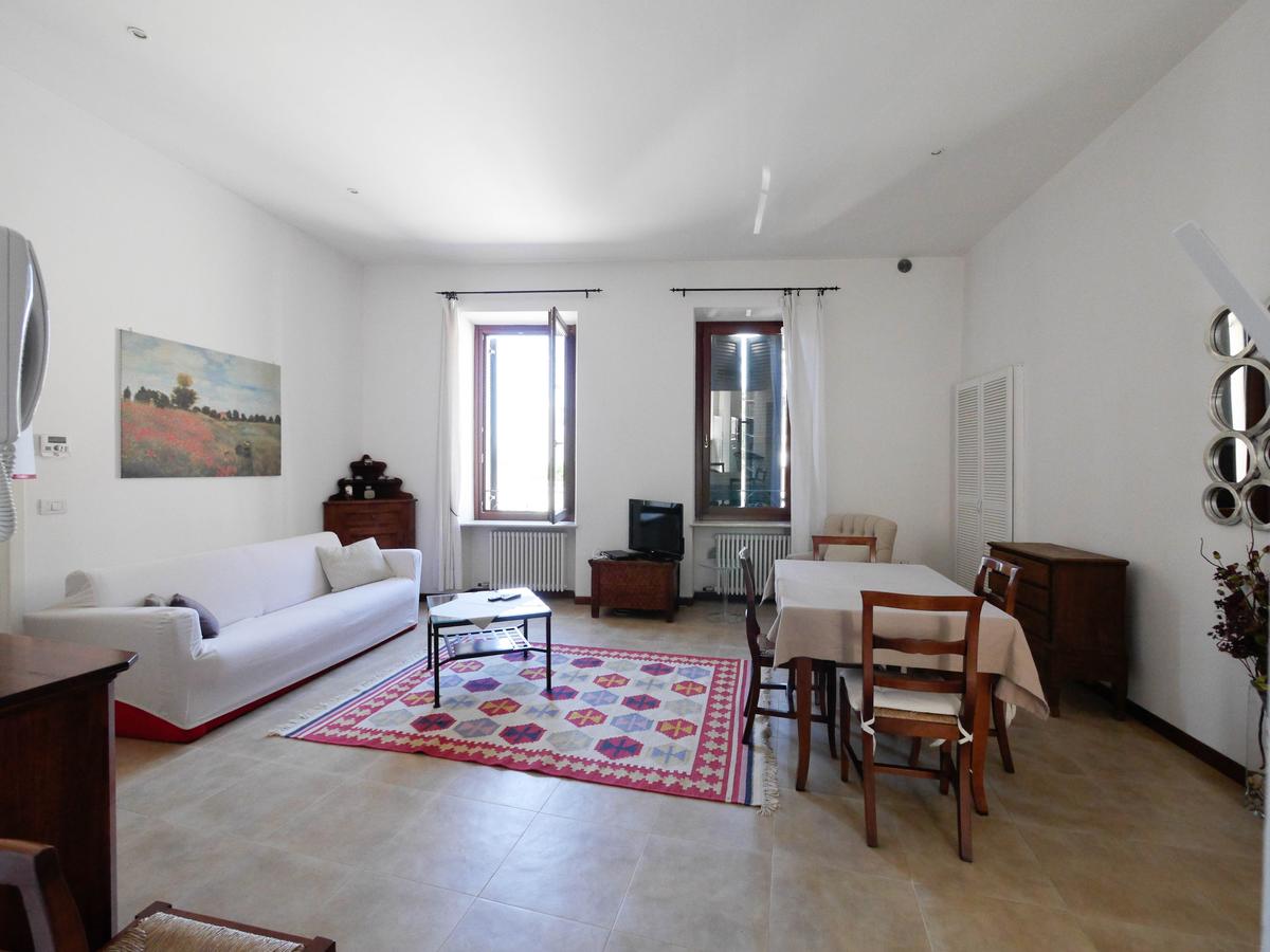 Ampio Bilocale Arredato In Affitto In Centro A Verona Bilo Teatro Romano